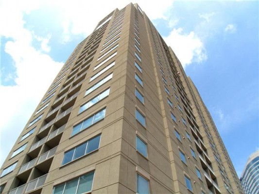 Condos For Sale in Cumberland Penthouses Building in Nashville
